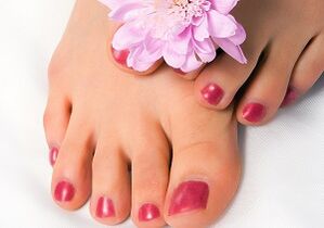 healthy nails after treatment for fungal infection